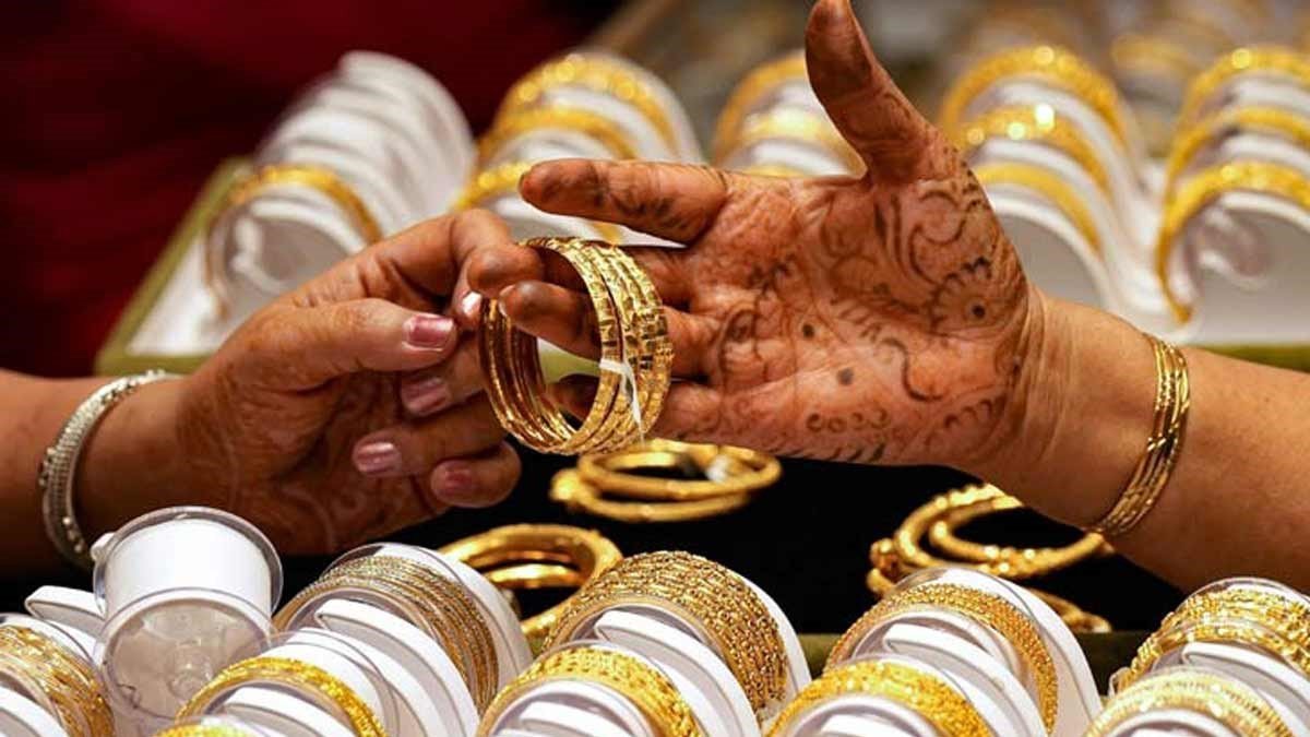 वर्तमान सोने की कीमतें: रुझान और अंतर्दृष्टि : What is the price of 24 carat gold in UP today?